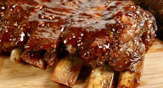 PORK RIBS IN BBQ SAUCE