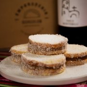 ALFAJORES CON DULCE DE LECHE E COCCO