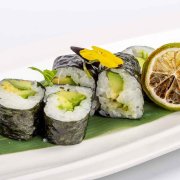 56 MAKI DE AGUACATE