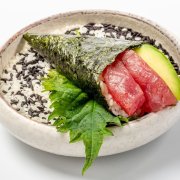 66 TEMAKI MAGURO