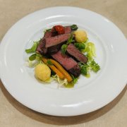 TAGLIATA DI MANZO